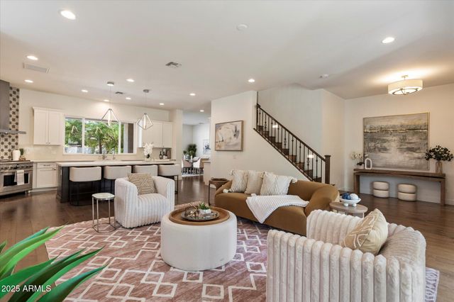 640 W ECHO Lane, Phoenix, AZ 85021