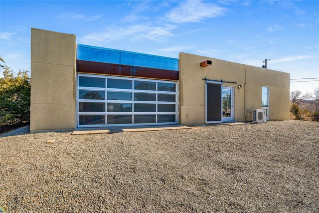 1775 Fort Union Drive, Santa Fe, NM 87505