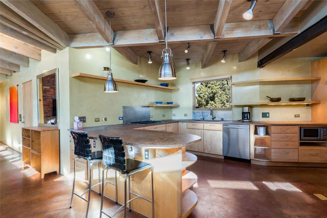 1775 Fort Union Drive, Santa Fe, NM 87505