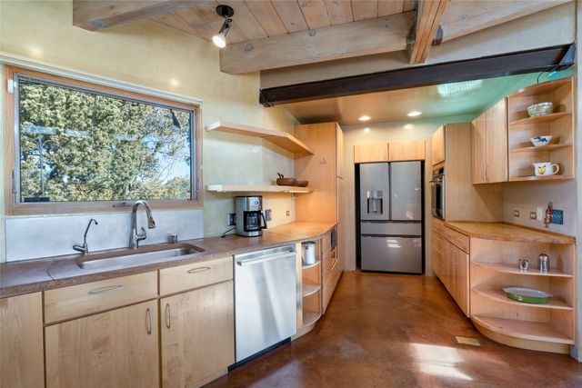 1775 Fort Union Drive, Santa Fe, NM 87505