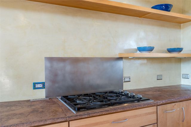 1775 Fort Union Drive, Santa Fe, NM 87505