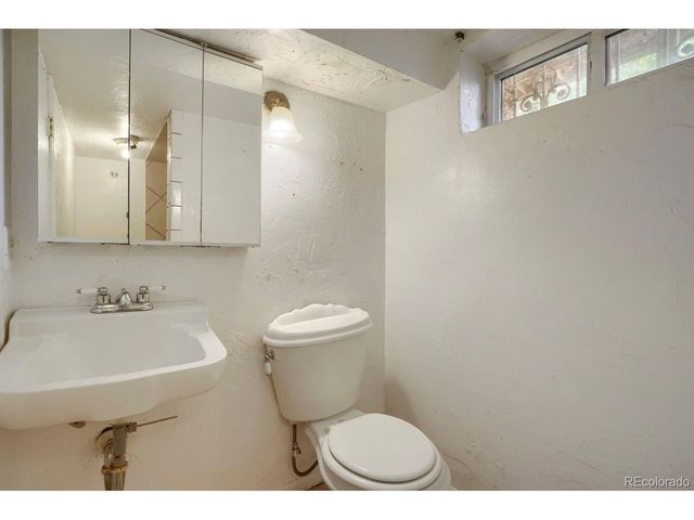 2201 W 55th Ave, Denver, CO 80221