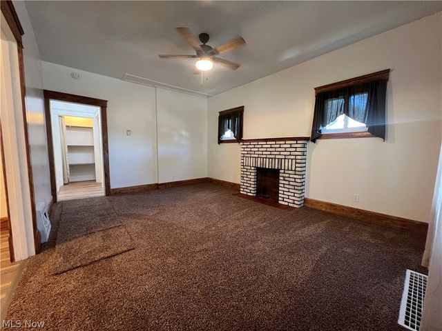 403 N Saint Clair Street, Girard, OH 44420