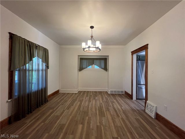 403 N Saint Clair Street, Girard, OH 44420