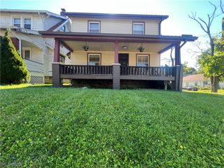 403 N Saint Clair Street, Girard, OH 44420