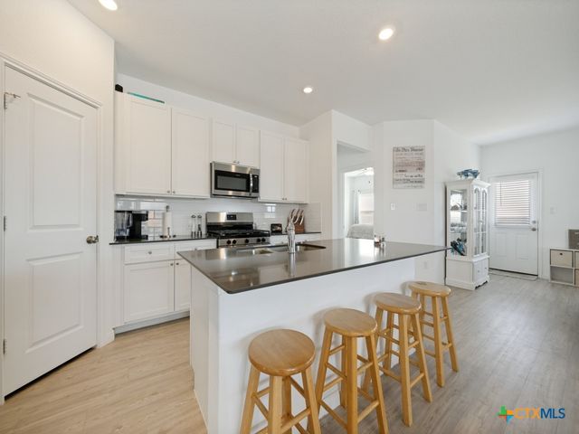 9194 Saint Jerome, Seguin, TX 78155