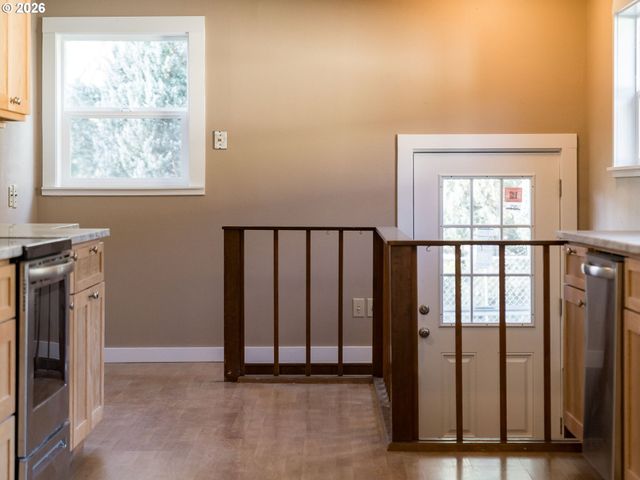 21075 S HIGHWAY 99E, Oregon City, OR 97045