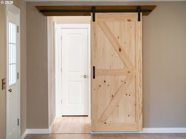 21075 S HIGHWAY 99E, Oregon City, OR 97045