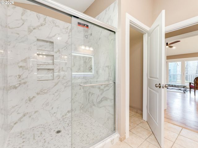 21075 S HIGHWAY 99E, Oregon City, OR 97045