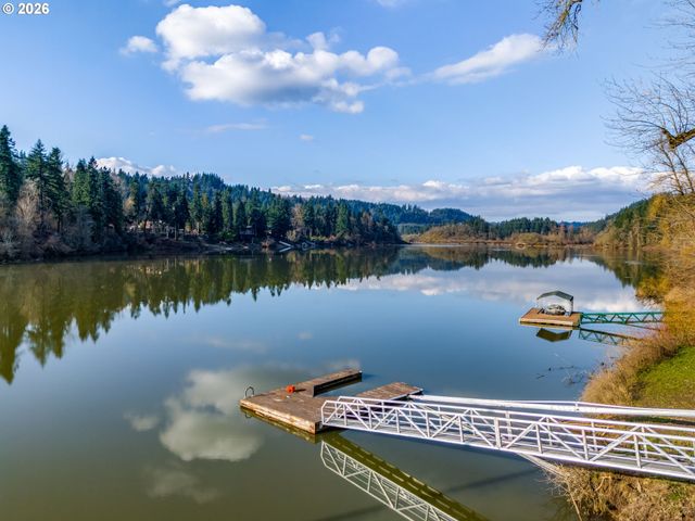 21075 S HIGHWAY 99E, Oregon City, OR 97045