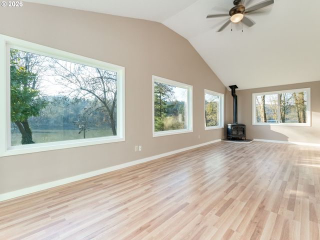 21075 S HIGHWAY 99E, Oregon City, OR 97045