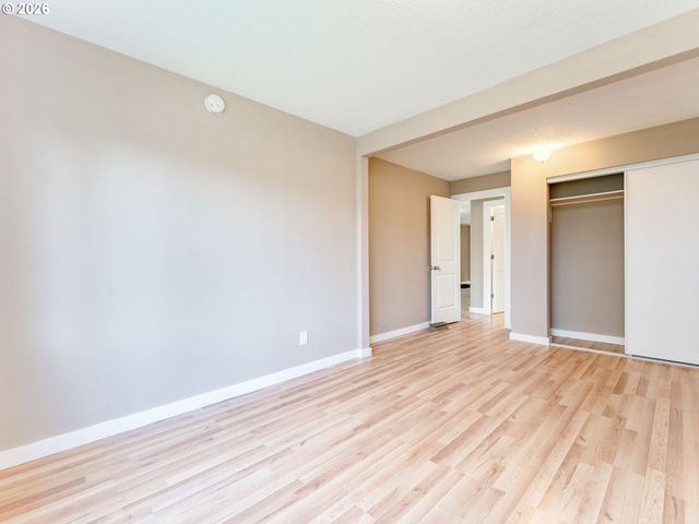 21075 S HIGHWAY 99E, Oregon City, OR 97045