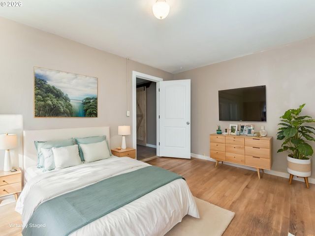 21075 S HIGHWAY 99E, Oregon City, OR 97045