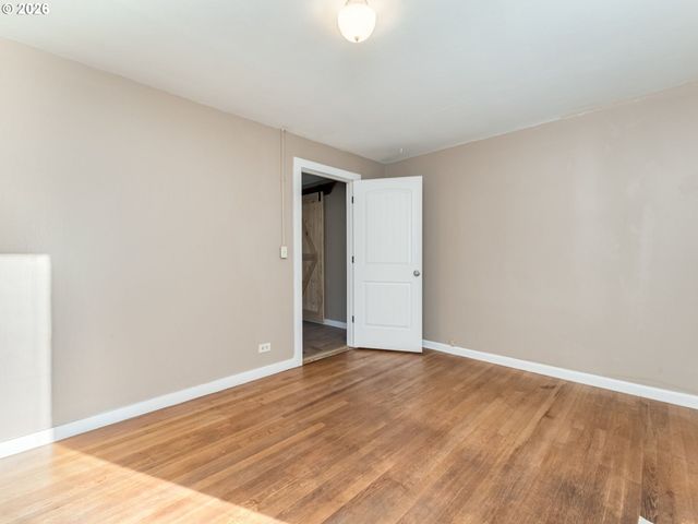 21075 S HIGHWAY 99E, Oregon City, OR 97045