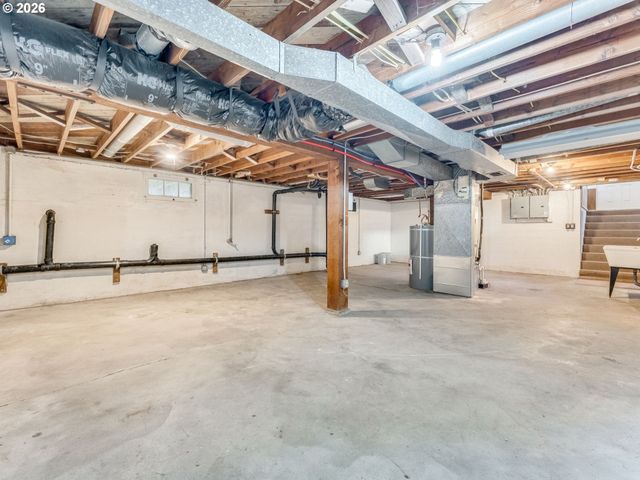 21075 S HIGHWAY 99E, Oregon City, OR 97045