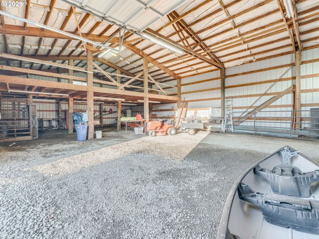 21075 S HIGHWAY 99E, Oregon City, OR 97045