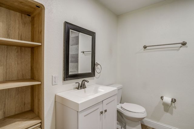 6709 Summit Ridge Drive, Watauga, TX 76148