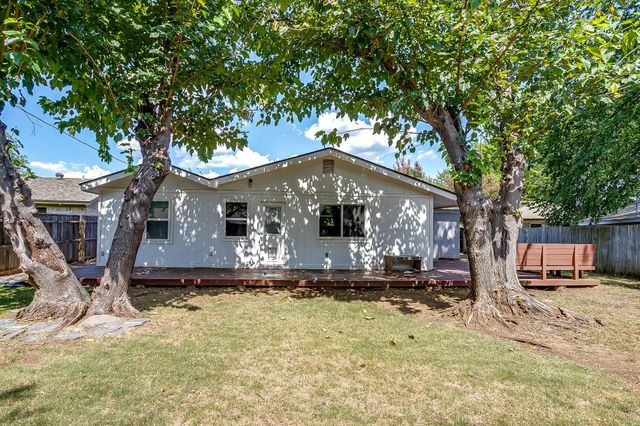 6709 Summit Ridge Drive, Watauga, TX 76148