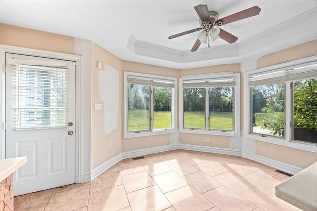 24219 S Lakeside Trail, Crete, IL 60417