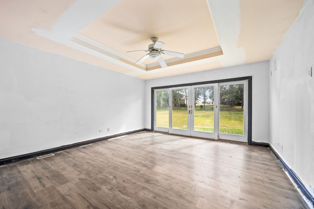 24219 S Lakeside Trail, Crete, IL 60417