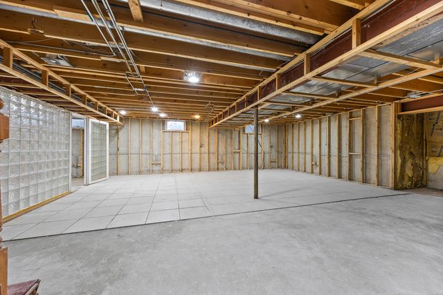 24219 S Lakeside Trail, Crete, IL 60417