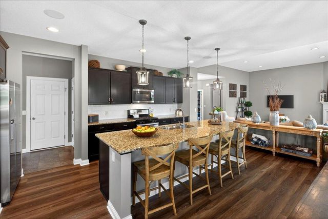 18190 72nd Place N, Maple Grove, MN 55311