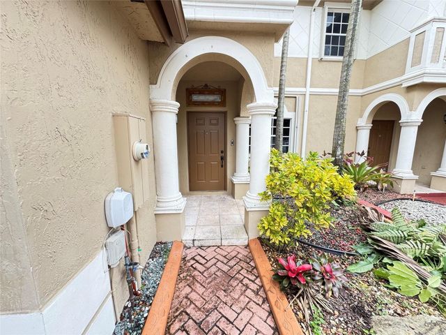 5060 SW 136th Avenue, Miramar, FL 33027