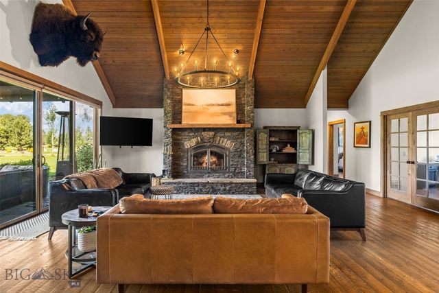 32 Pleasant View Drive, Bozeman, MT 59718