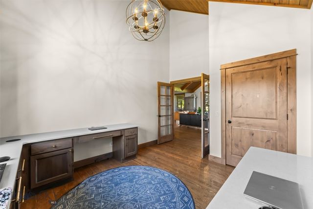 32 Pleasant View Drive, Bozeman, MT 59718