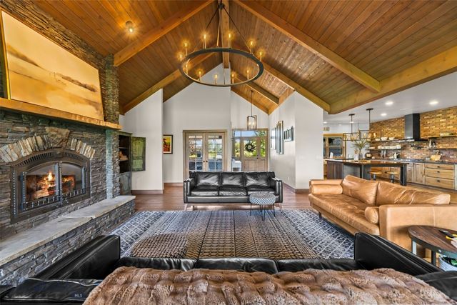 32 Pleasant View Drive, Bozeman, MT 59718