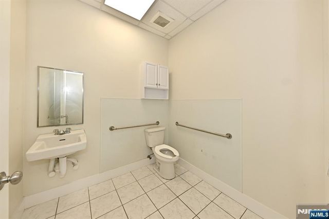 210 Newman Street, Hackensack, NJ 07601