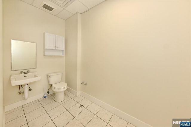 210 Newman Street, Hackensack, NJ 07601