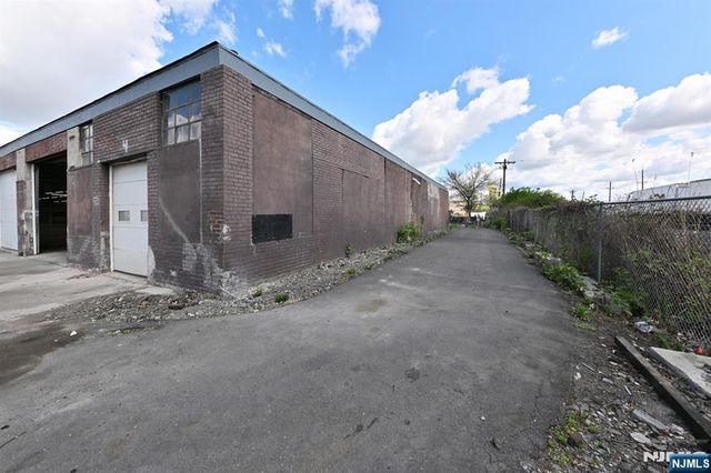 210 Newman Street, Hackensack, NJ 07601