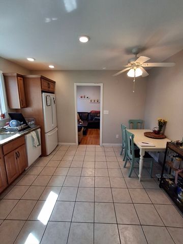 24 French 24, Watertown, MA 02472