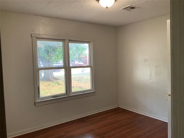 5843 NW 24th Street, Oklahoma City, OK 73127