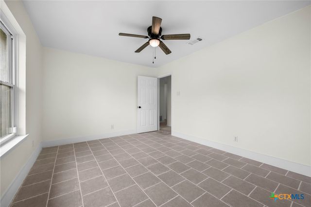 1800 Kirk Avenue, Killeen, TX 76543