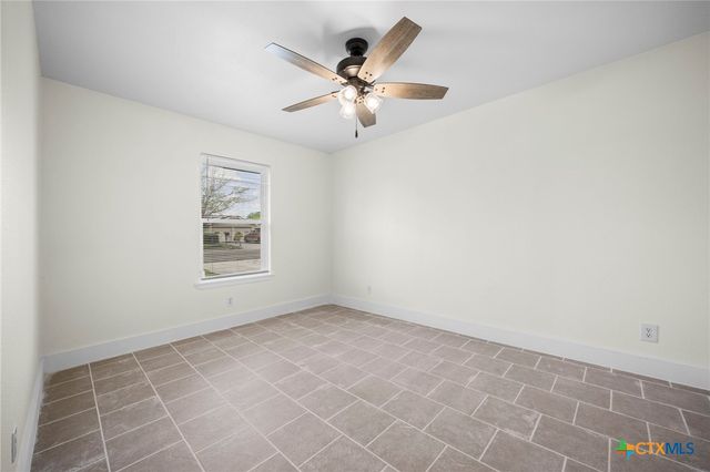 1800 Kirk Avenue, Killeen, TX 76543