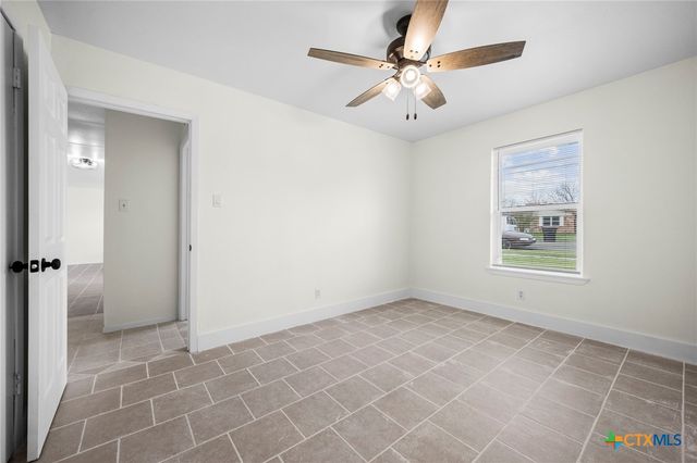 1800 Kirk Avenue, Killeen, TX 76543