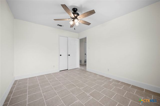 1800 Kirk Avenue, Killeen, TX 76543