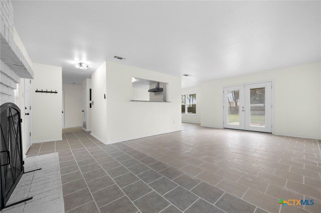 1800 Kirk Avenue, Killeen, TX 76543