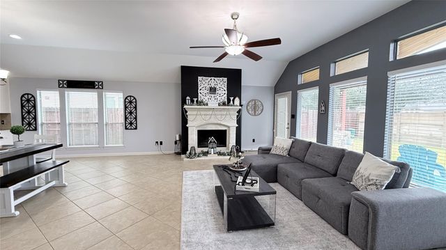 3201 Rock Brook Falls Lane, League City, TX 77573