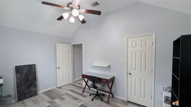 3201 Rock Brook Falls Lane, League City, TX 77573