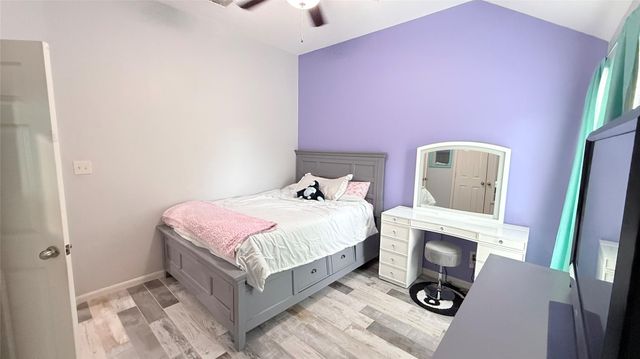 3201 Rock Brook Falls Lane, League City, TX 77573