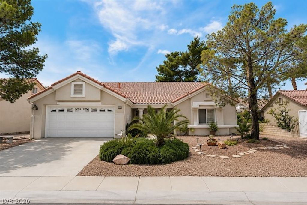 2453 Desert Sands Drive, Las Vegas, NV 89134 — photo 2
