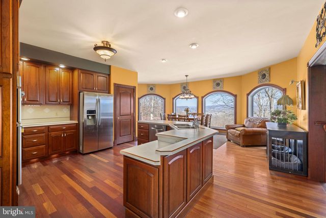 1299 EDISON HEIGHTS RD, Sunbury, PA 17801