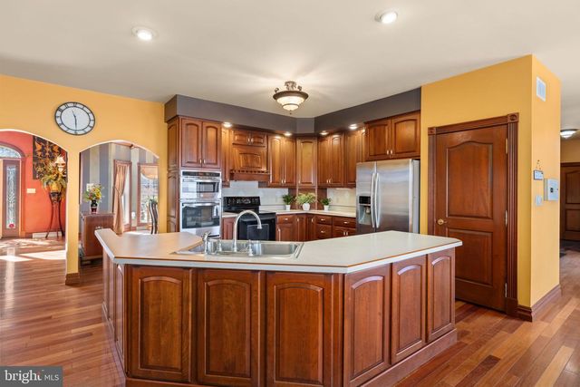 1299 EDISON HEIGHTS RD, Sunbury, PA 17801