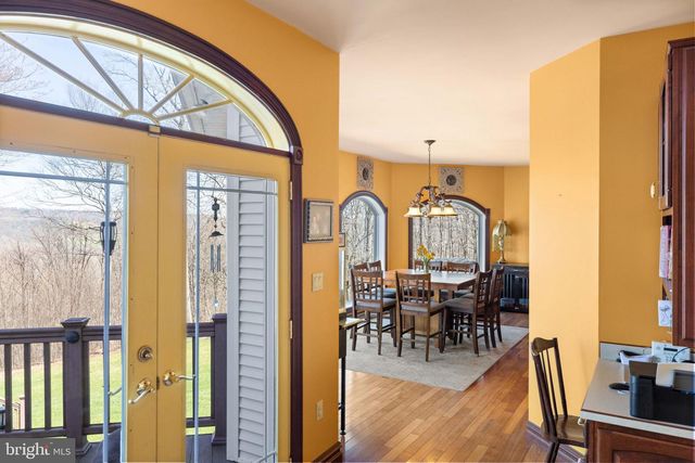 1299 EDISON HEIGHTS RD, Sunbury, PA 17801