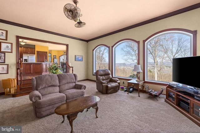 1299 EDISON HEIGHTS RD, Sunbury, PA 17801