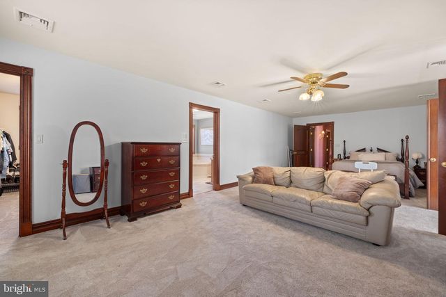 1299 EDISON HEIGHTS RD, Sunbury, PA 17801