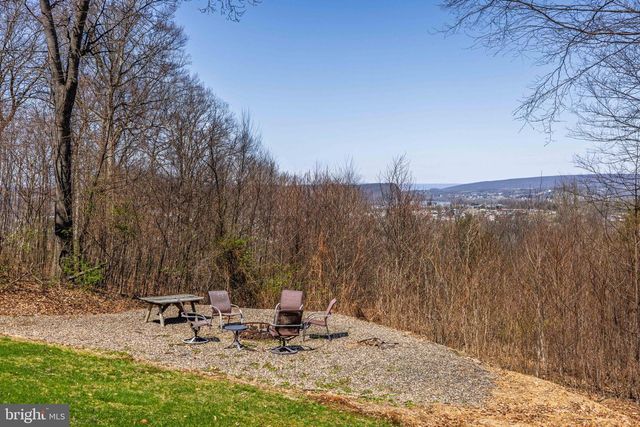 1299 EDISON HEIGHTS RD, Sunbury, PA 17801